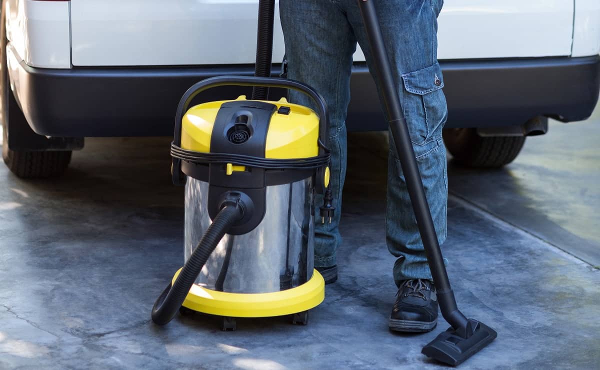 How To Use A Shop Vac