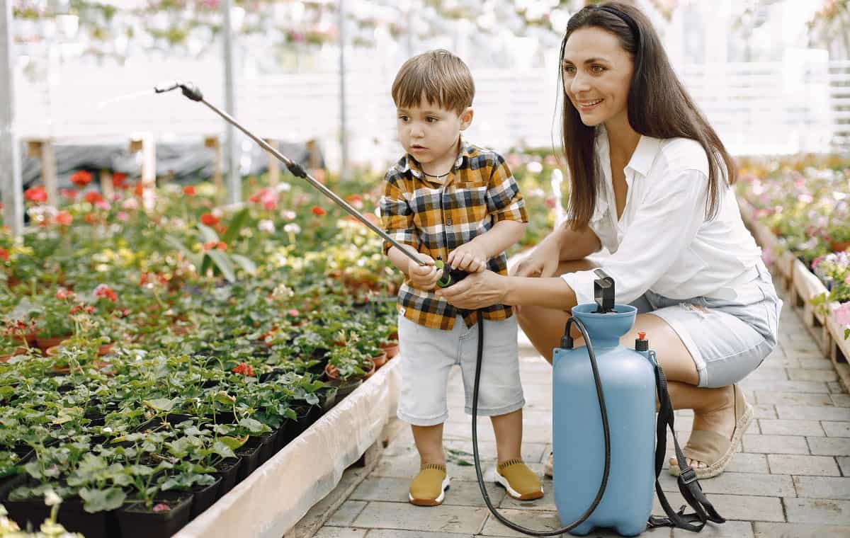 How To Clean Roundup Out Of Sprayer