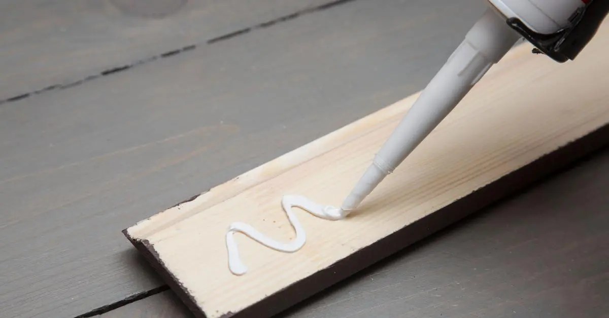 What's the Best Construction Adhesive for Wood to Drywall?