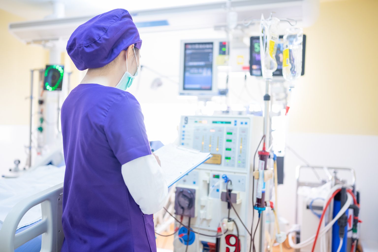 Apply to Work as a Dialysis Nurse in the USA