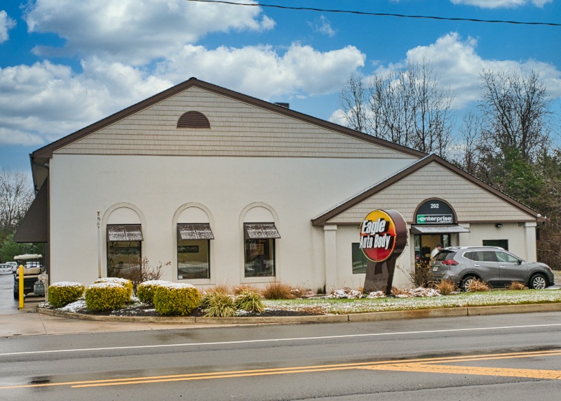 About Us - Eagle Auto Body