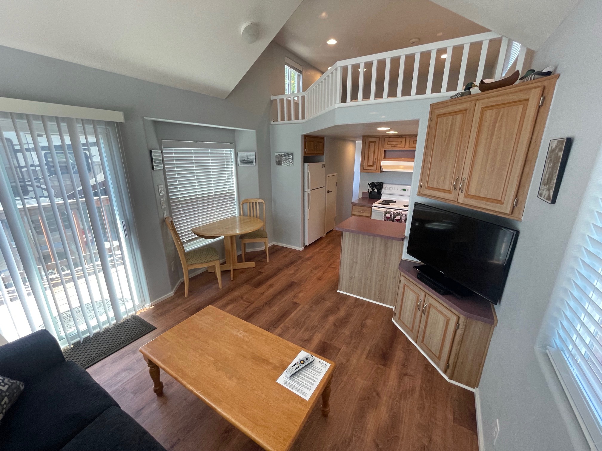 Packages Eagle Bay Lodging