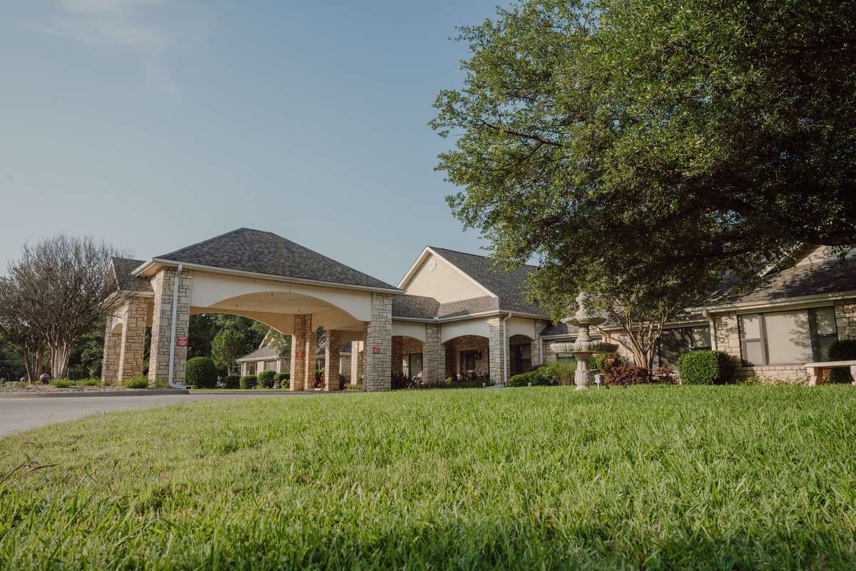 Senior Living in Azle Texas Eagle Crest Villa, a retirement and