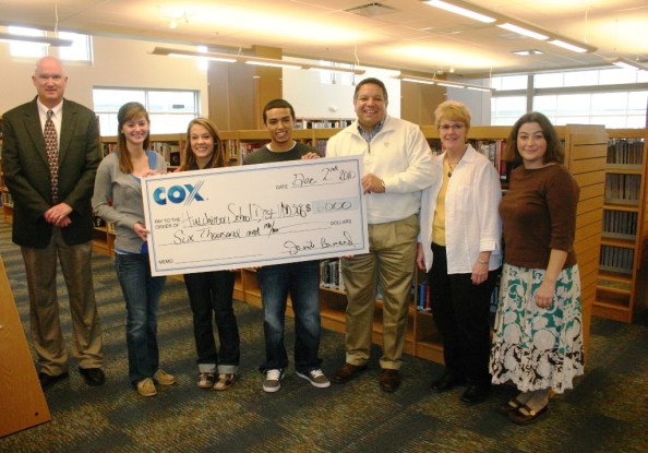 Cox Communications gives Hutchinson High School 6thousand dollar grant