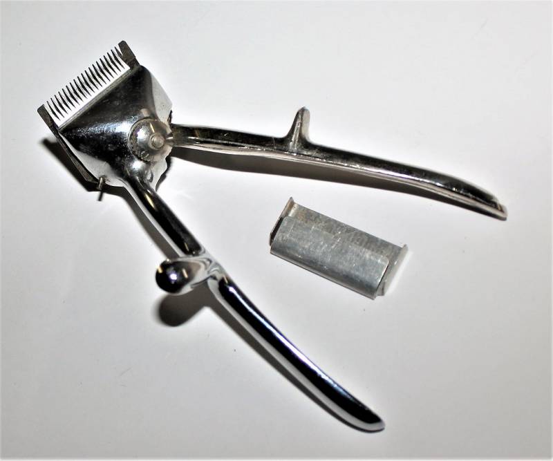 GERMANY PERSONAL ITEMS GERMAN HAIR CLIPPER LILLY IN THE BOX