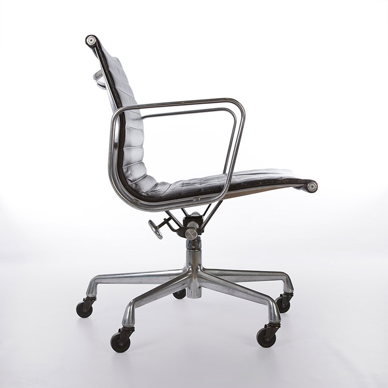 Eames Low Back Side Chair