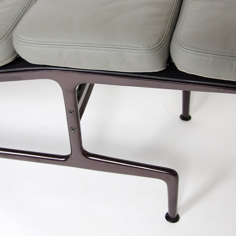 Eames ES106 Chaise Longue, Eames 'Billy Wilder' Chaise