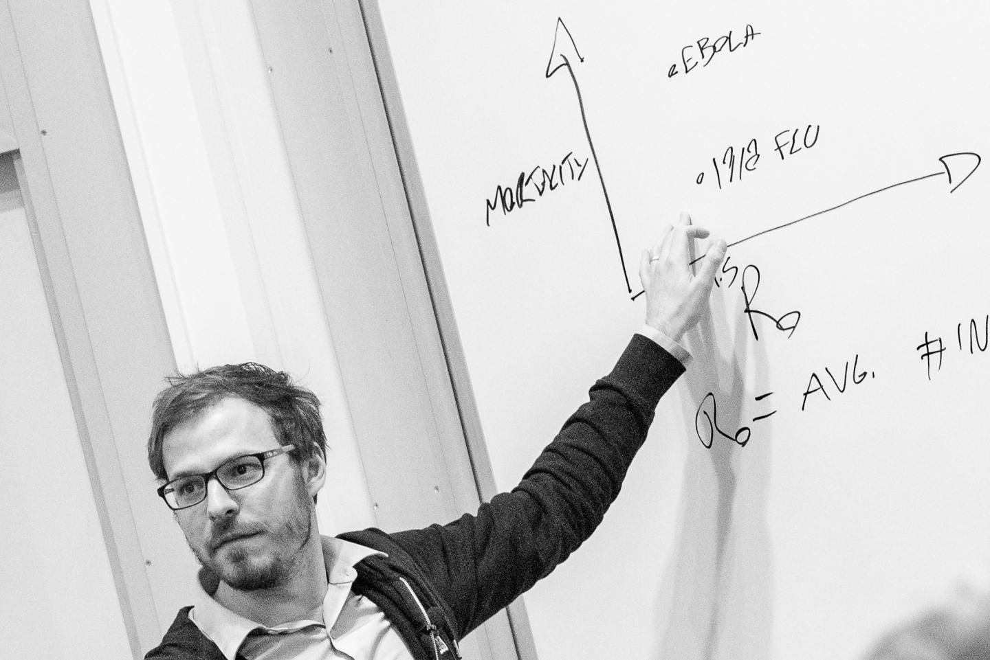 Laurent HébertDufresne, Unive [IMAGE] EurekAlert! Science News Releases