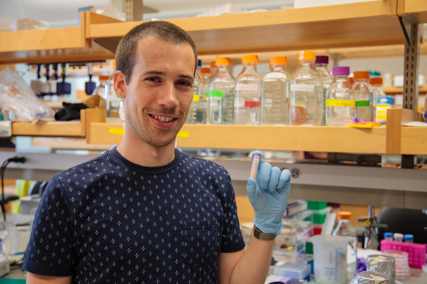 Tyler Starr, University of Chi [IMAGE] EurekAlert! Science News Releases