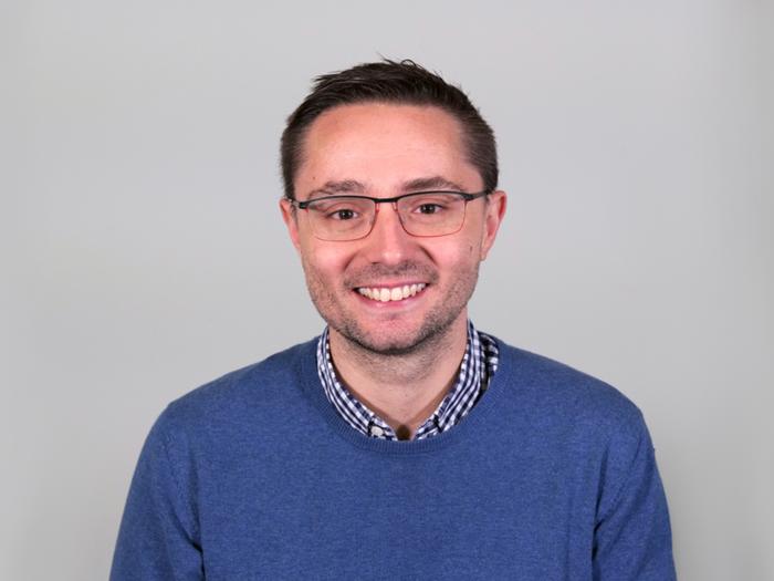 Dr. Ricardo MartínezGarcía [IMAGE] EurekAlert! Science News Releases(04)