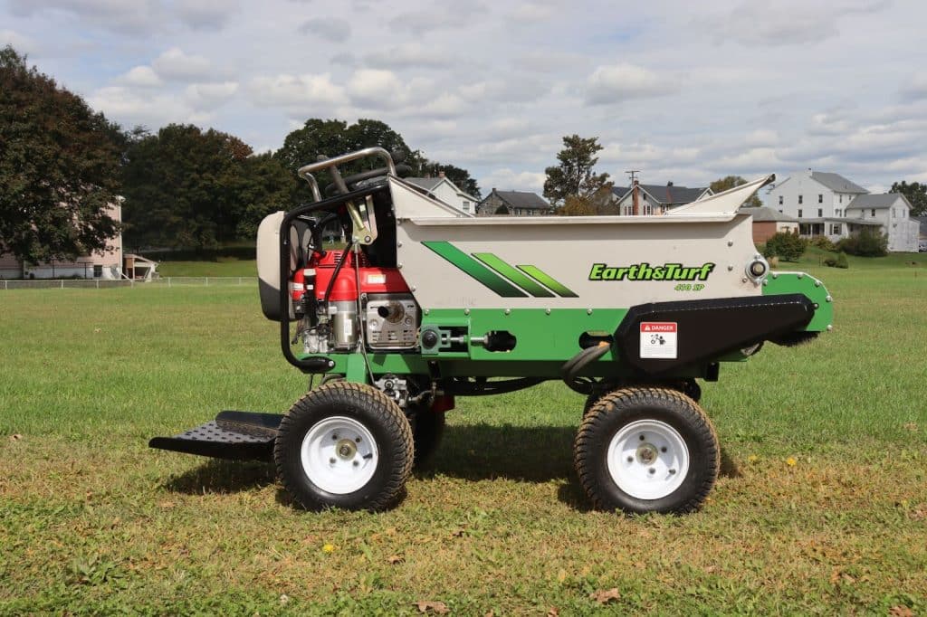 410SP Topdresser Earth & Turf