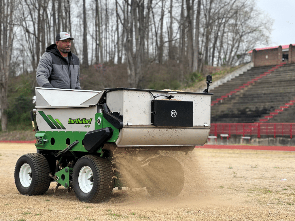 Commercial Landscaping Equipment Topdressing Spreaders