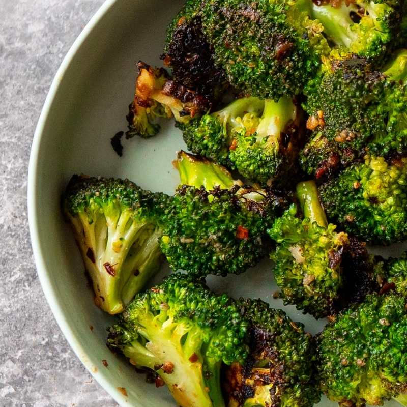 Pan Fried Broccoli NO soggy broccoli! Earth Blokes