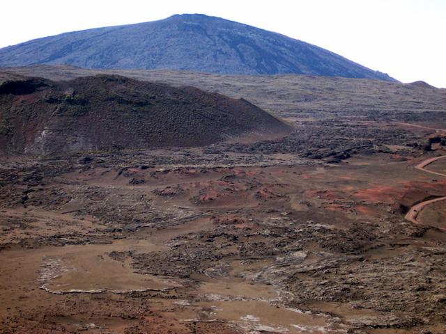 What is a Plateau? How are Plateaus Formed and 10 Most Famous Examples