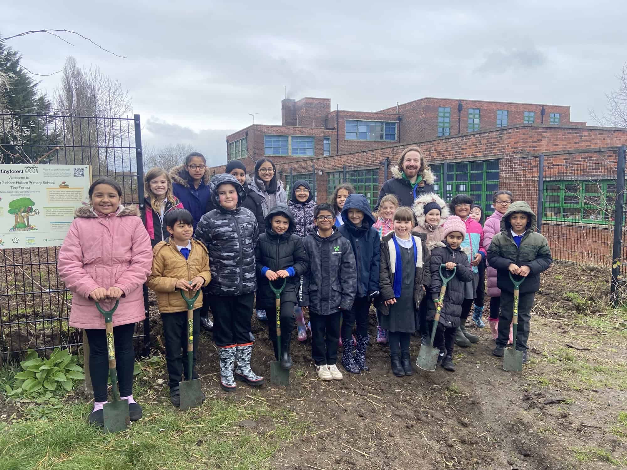 Alderman Richard Hallam Primary School Earthwatch