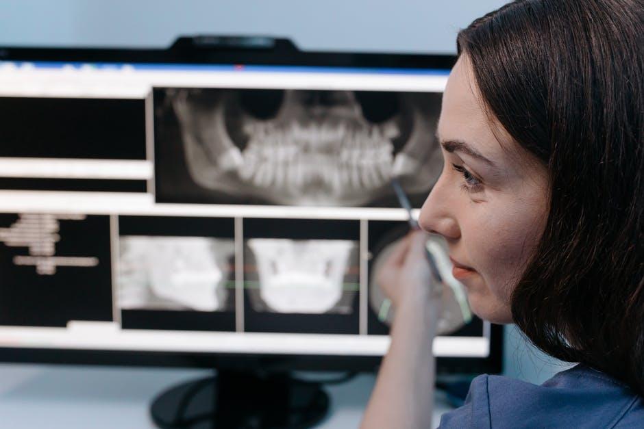 Communicating The Treatment Options For Dental Bone Loss