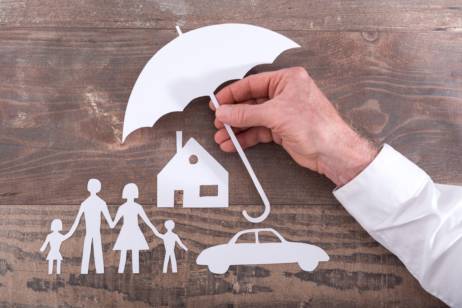5 Factors To Consider When Using An Umbrella Insurance Calculator