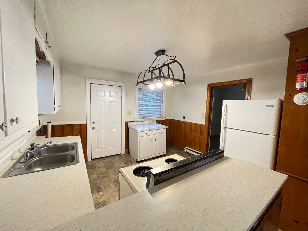 3 Bedroom House Downtown!! East Carolina Property Management