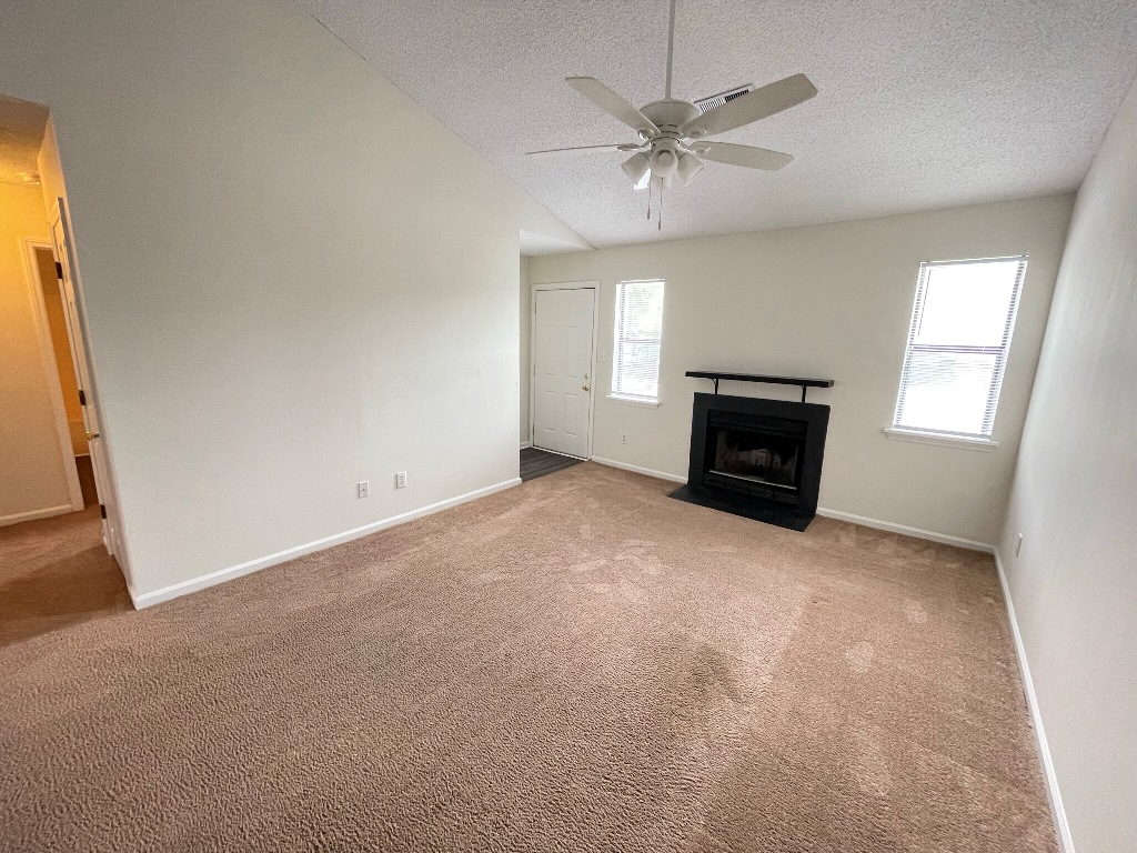 Duplex close to ECU! East Carolina Property Management