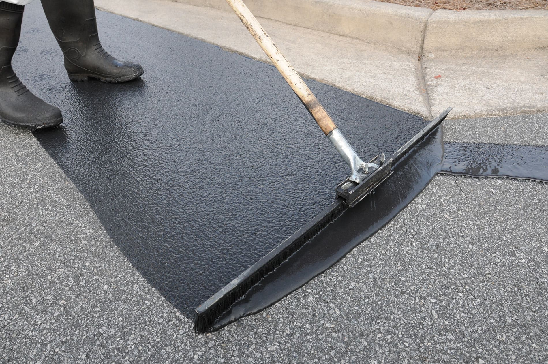 Asphalt Sealcoating CT Driveways and More Eastern Paving CT