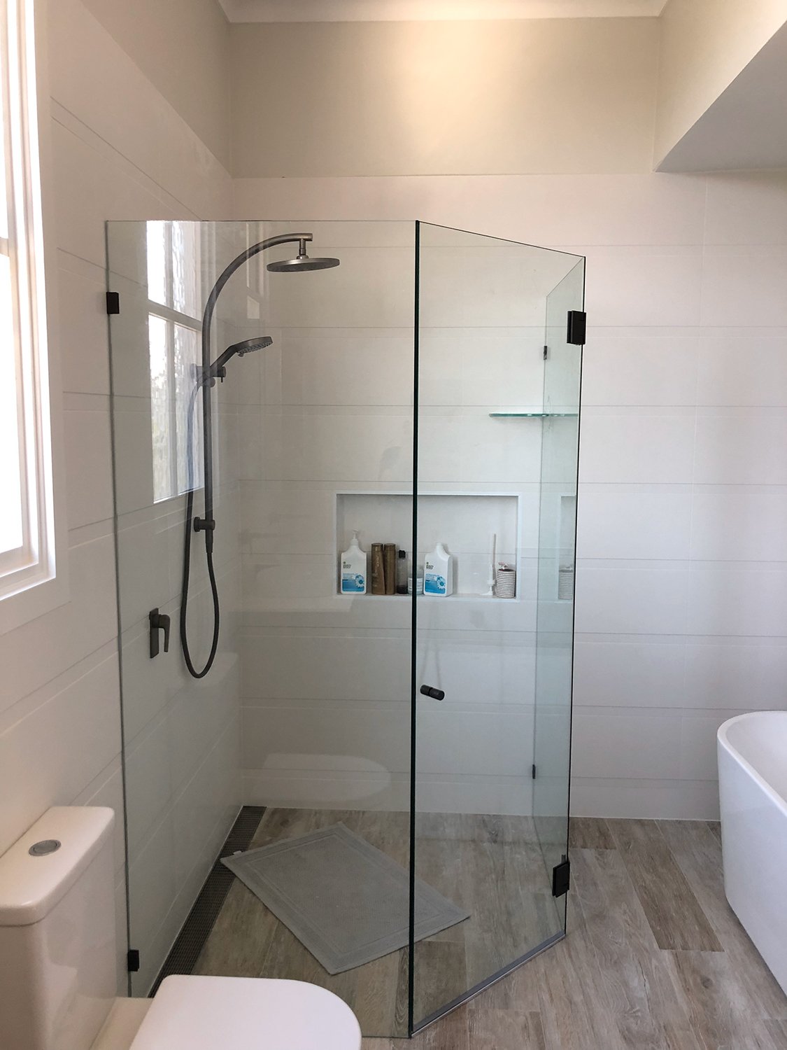 Eastern Suburbs Frameless Glass Shower Screens.