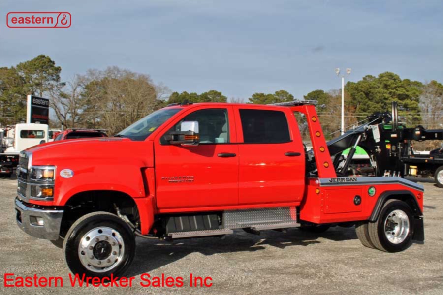 2019 Chevrolet Silverado 5500 Medium Duty Crew Cab 4WheelDrive with