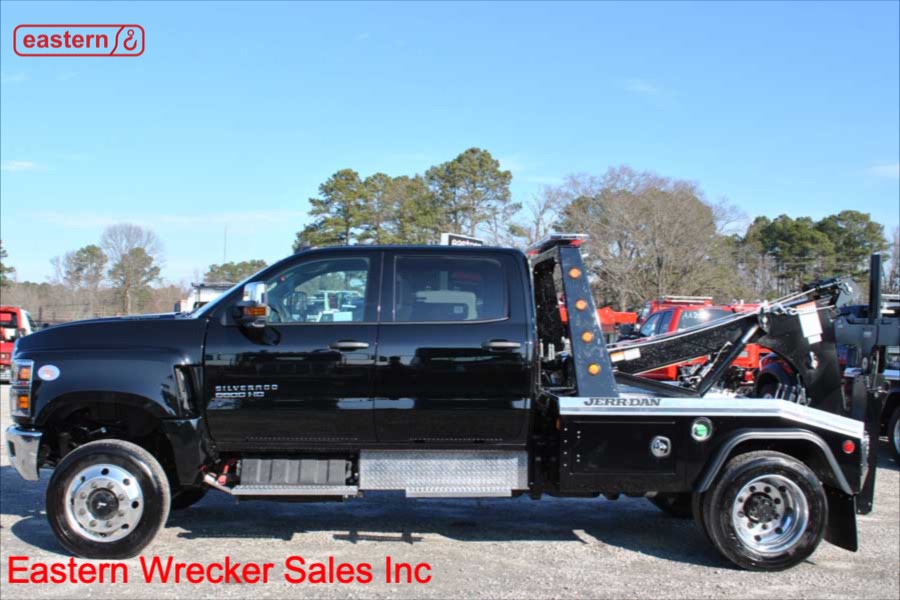 2019 Chevrolet Silverado 5500 Medium Duty Crew Cab 4WheelDrive with