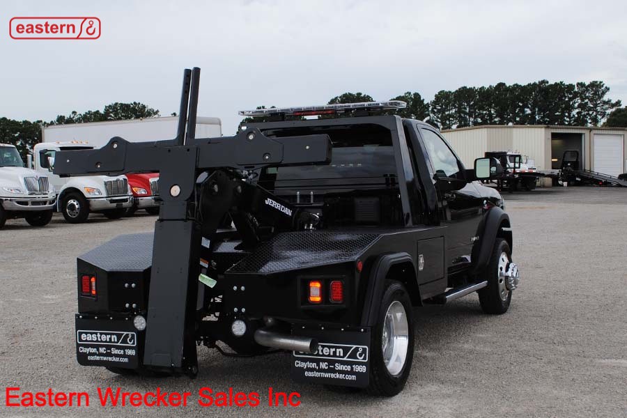 2022 Dodge Ram 4500 4x4 6.7L Cummins Automatic with JerrDan MPLNGS