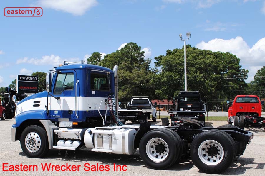 2013 Mack 600 CXU Day Cab Road Tractor Eastern Wrecker Sales Inc
