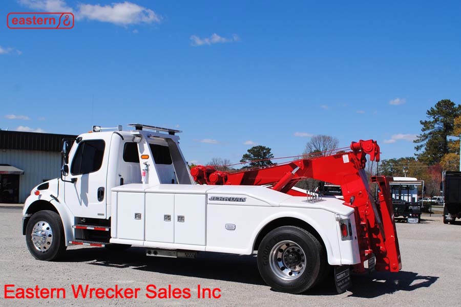 2004 Freightliner with 14ton JerrDan MDL280/110 Wrecker SOLD