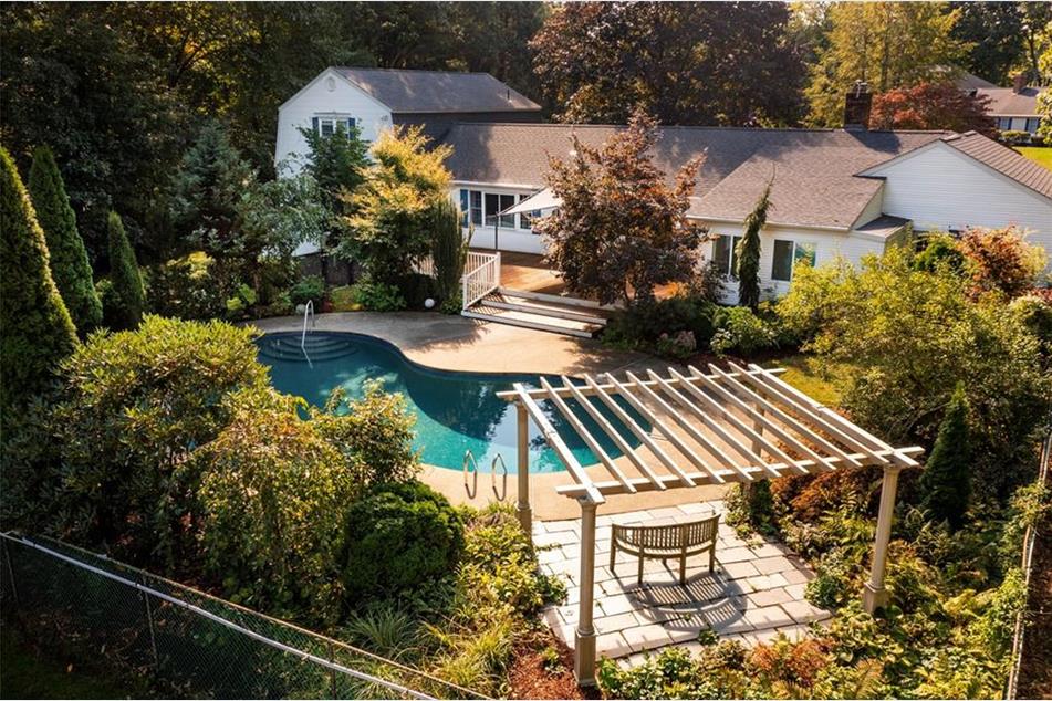 This Week in EG Real Estate Holiday Weekend Open Houses East