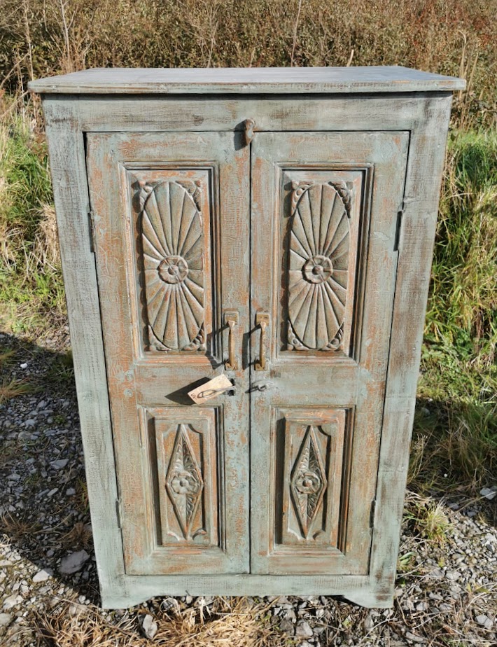 Teak 2023_grey cream cupboard East Meets West