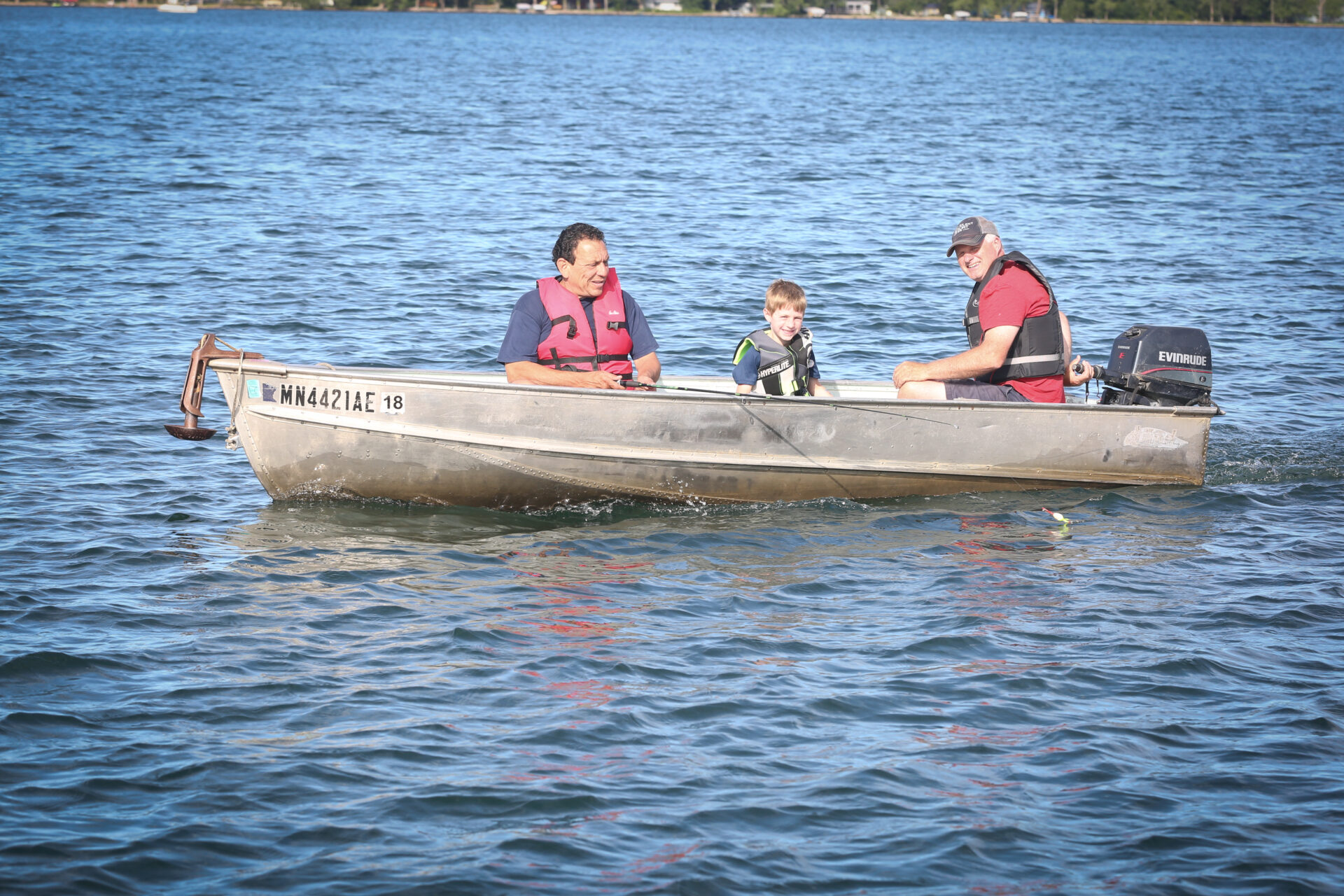 Fishing Boat 14’ Lund w/ 6 HP Evinrude Motor East Silent Resort