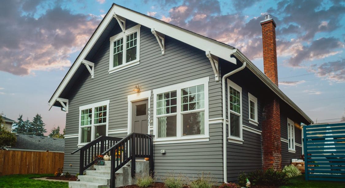 Prolong the Longevity of Exterior Paint Jobs By Using