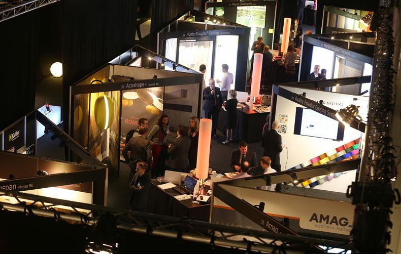 Especialistas en telas tensadas, distribuidores e instaladores oficiales.