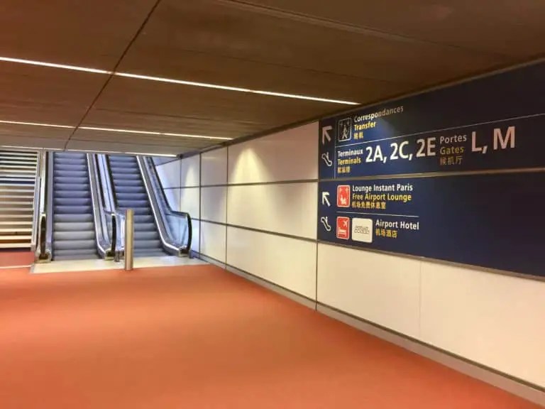 Transit terminal 2F to terminal 2E CHARLES DE GAULLE AIRPORT (Paris CDG)
