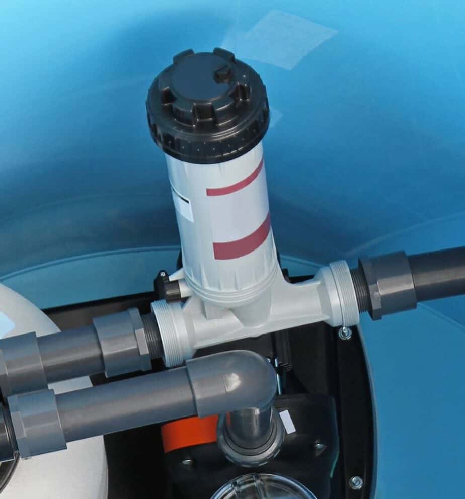 Best Way To Chlorinate Your Pool Automatic Chlorinator Vs. Floating