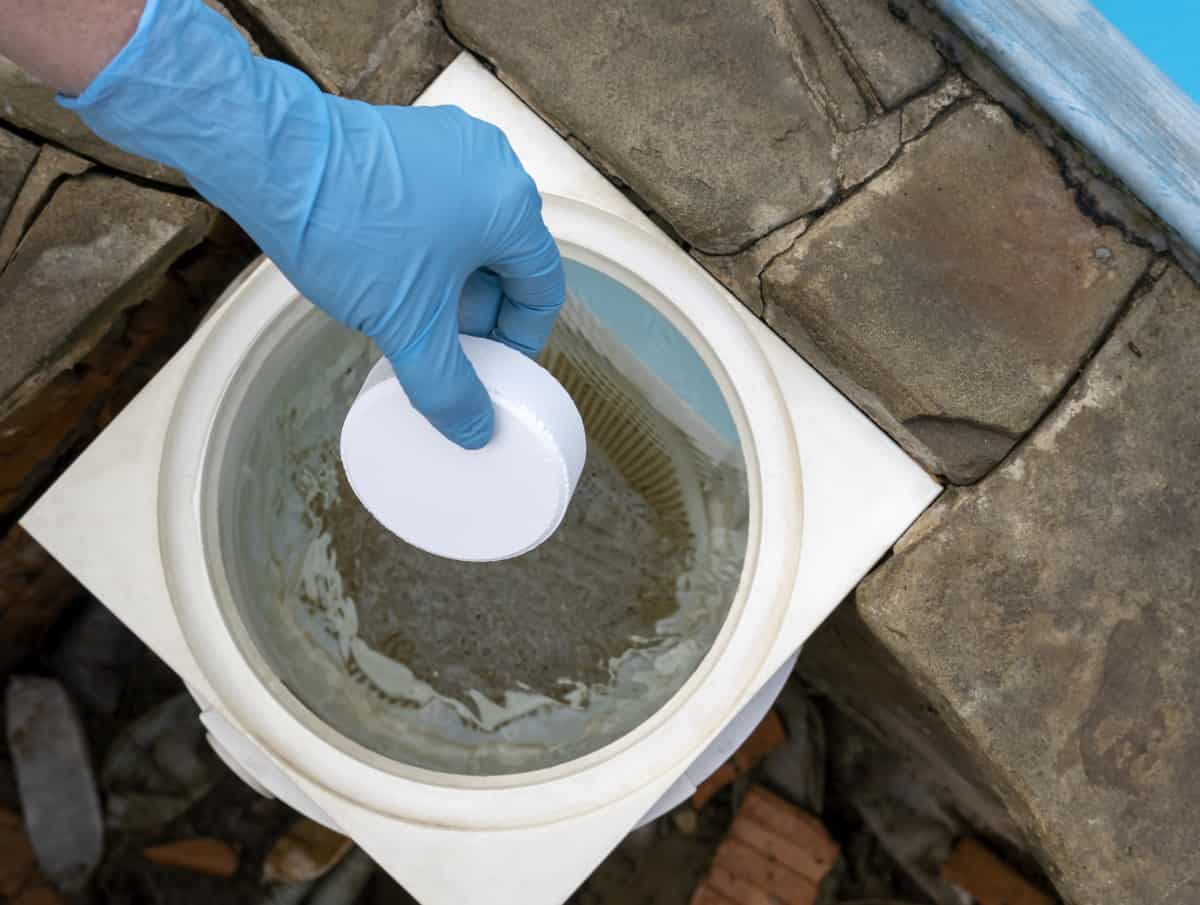 Adding Chlorine Tablets To Your Skimmer? Don’t Do It! Easy Clear Pool