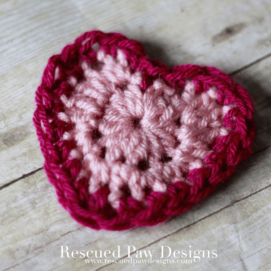 How to Crochet a Heart with Two Colors Free Small Crochet Heart Pattern