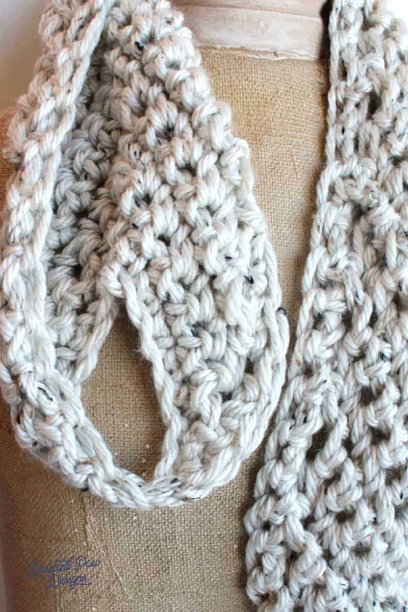 Keyhole Adjustable Scarf Crochet Pattern