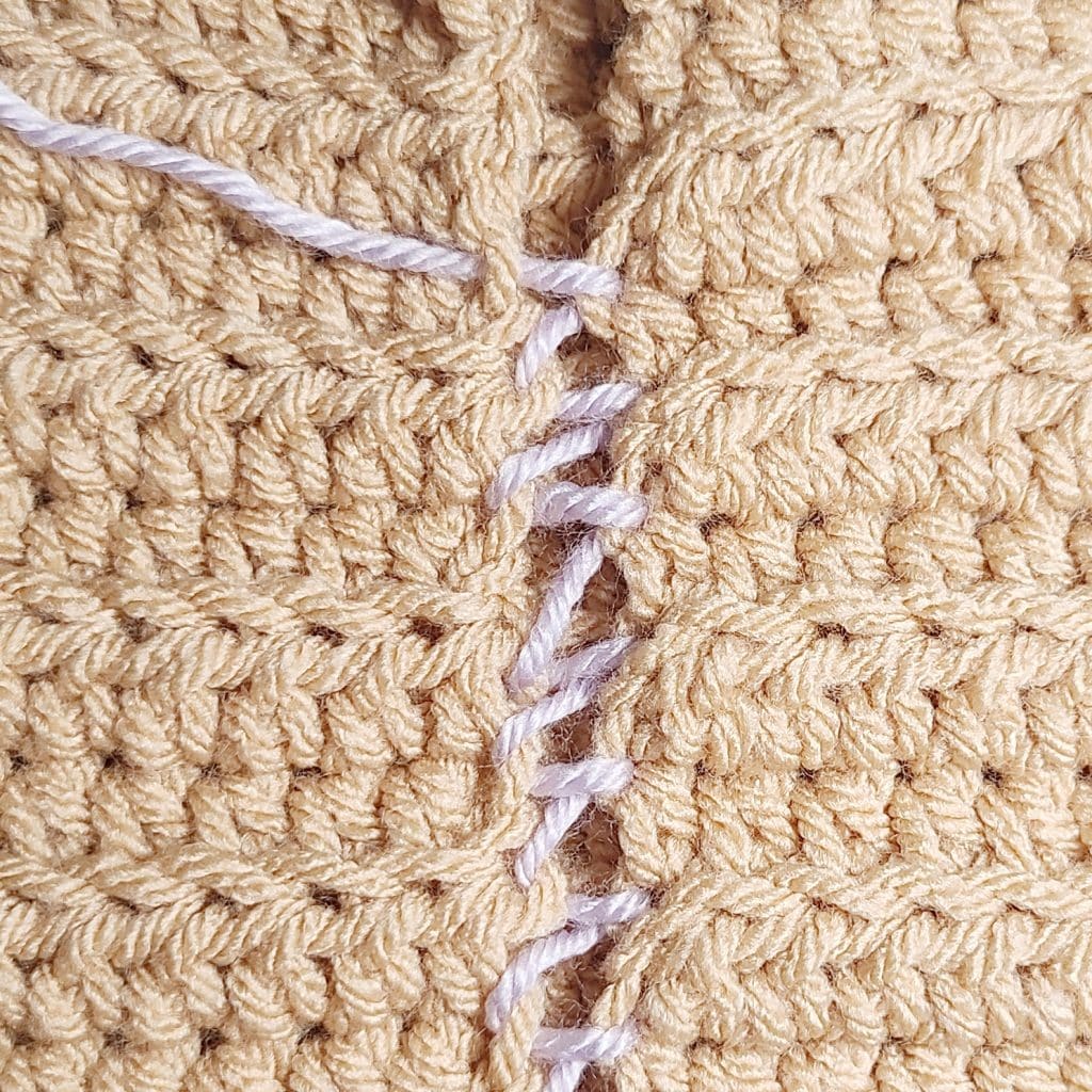 Creating Seams Using the Mattress Stitch Easy Crochet Patterns
