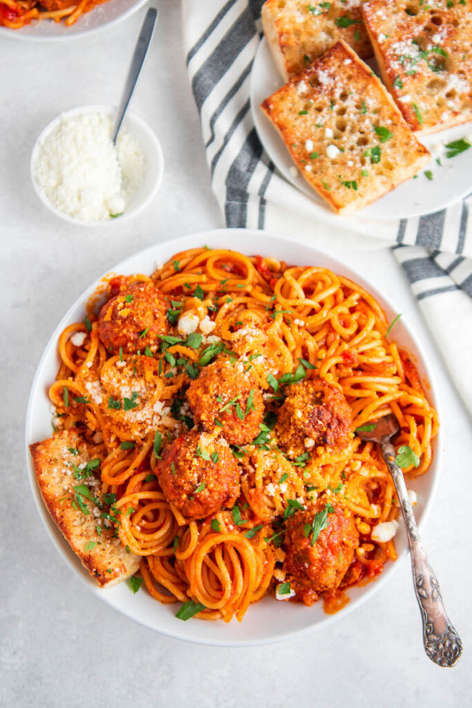 Instant Pot Spaghetti and Meatballs Easy Dinner Ideas