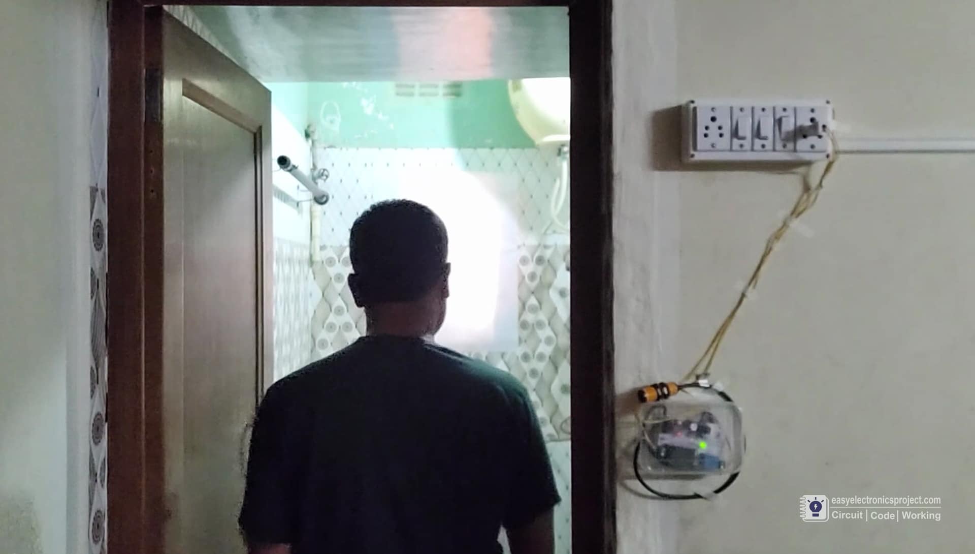 Motion Sensor Light using IR Proximity Sensor & CD4017