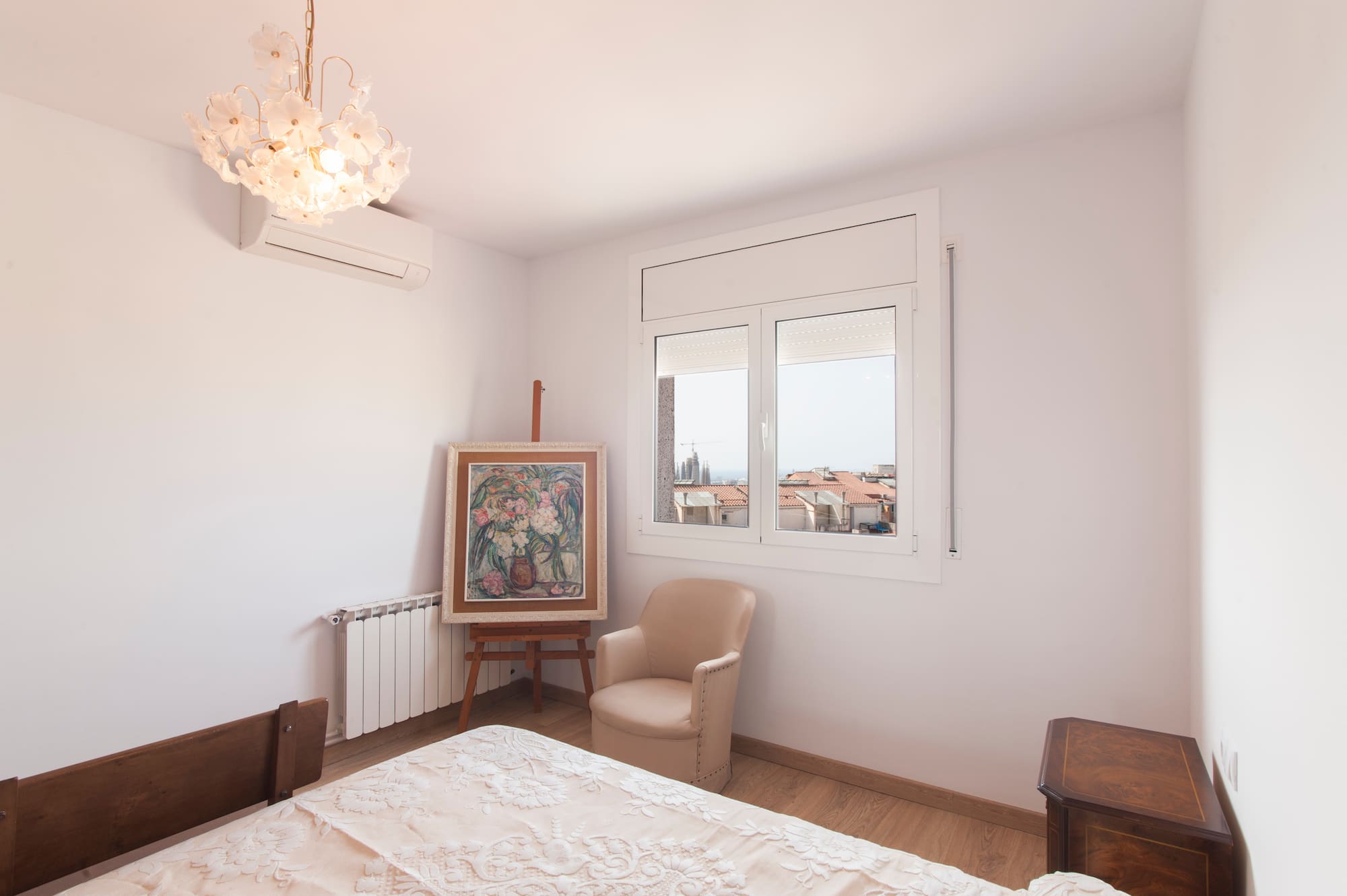 Barcelona long term rental 3 bedrooms apartment with 2 bathrooms El