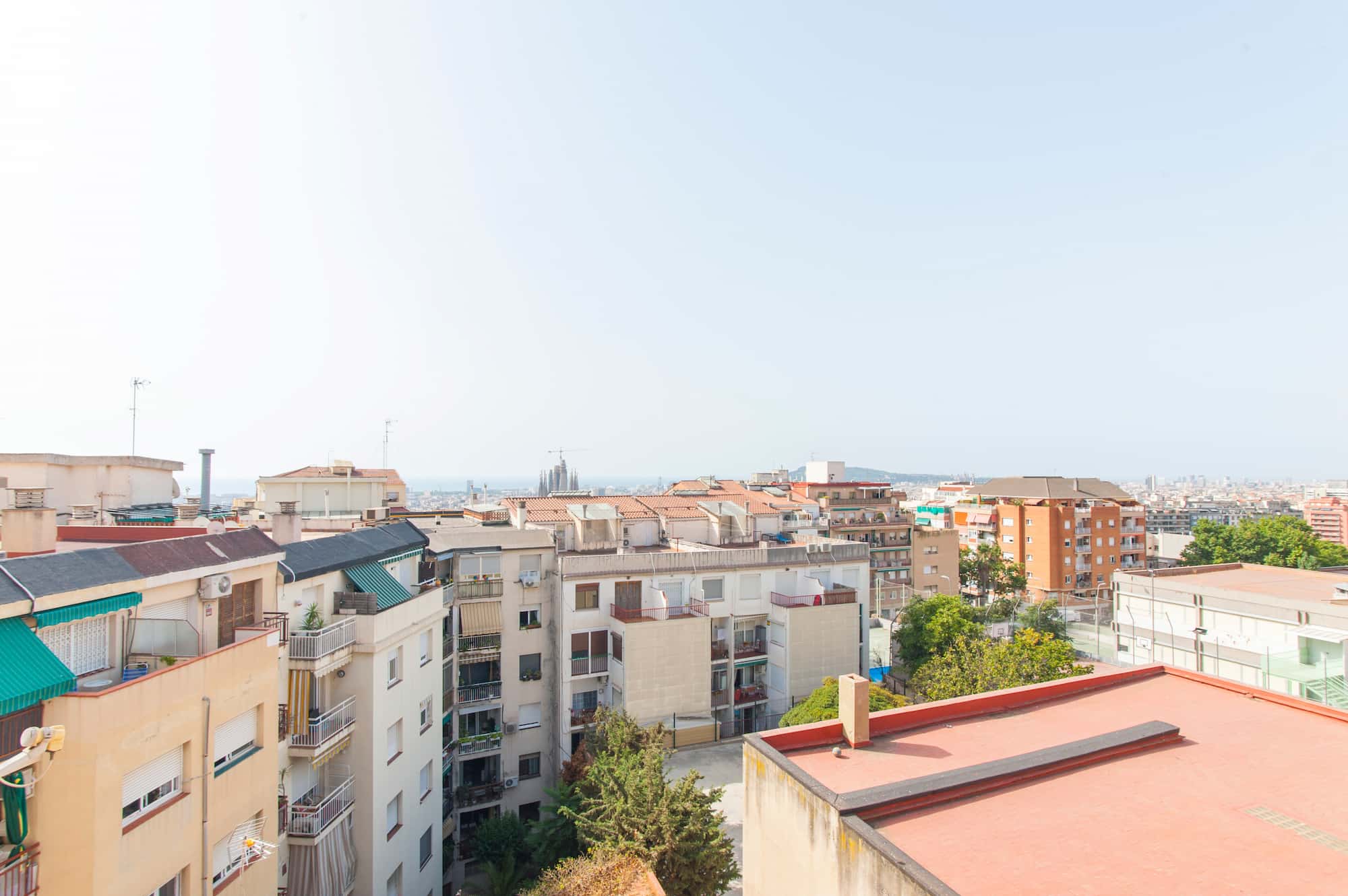 Barcelona long term rental 3 bedrooms apartment with 2 bathrooms El