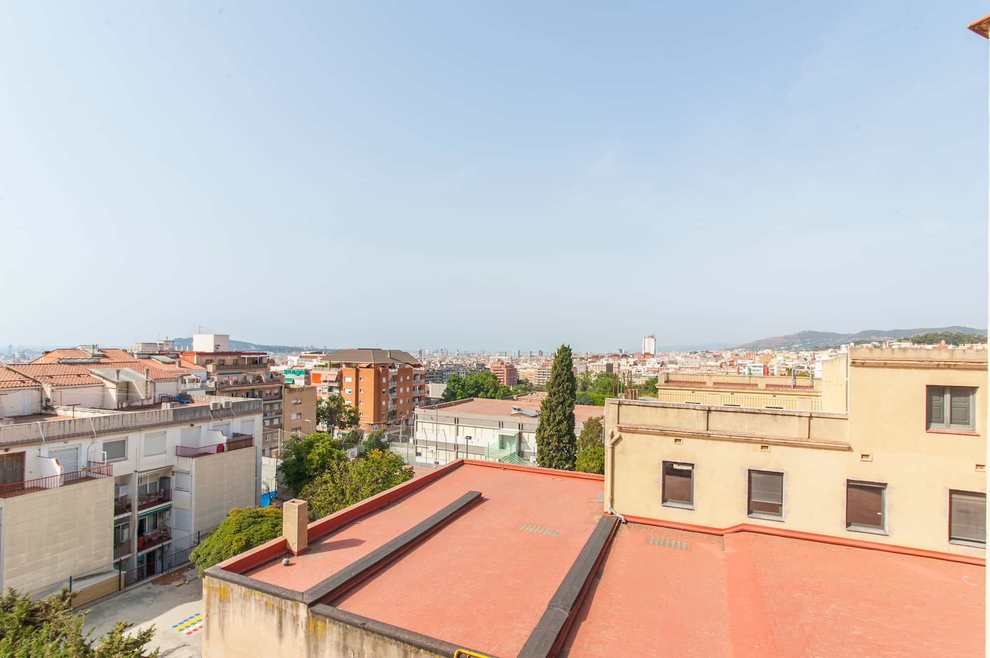 Barcelona long term rental 3 bedrooms apartment with 2 bathrooms El