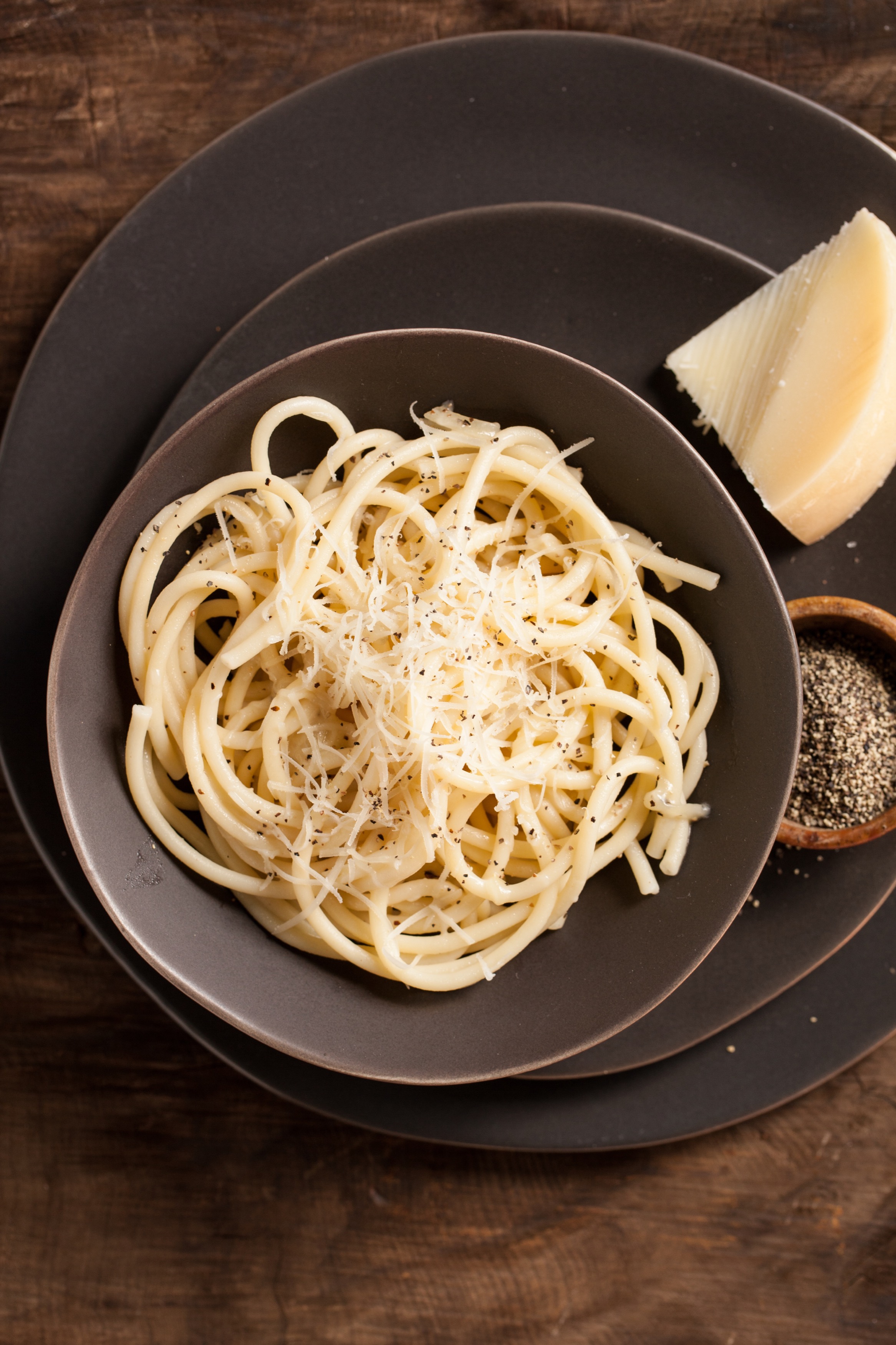 Cacio e Pepe Easy Cheese and Pepper Pasta Recipe Easy Kitchen