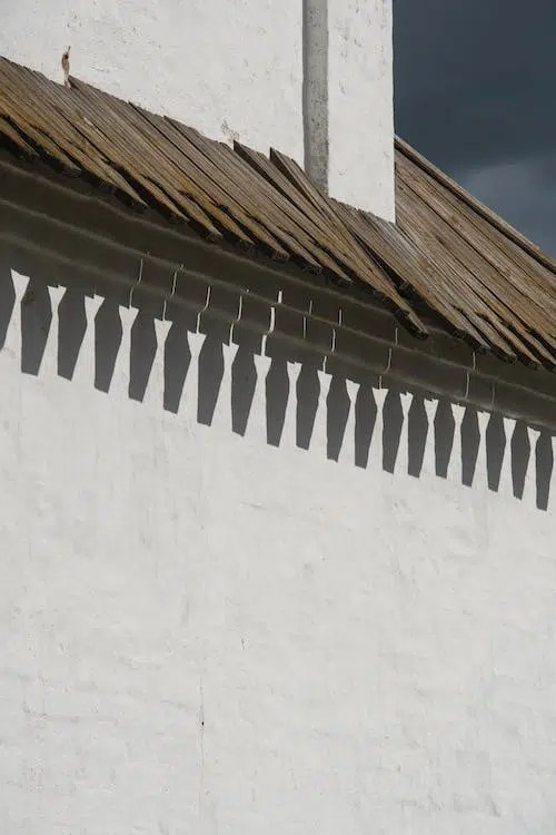 How Many Nails Needed For Roofing Felt? Easy Living Mom