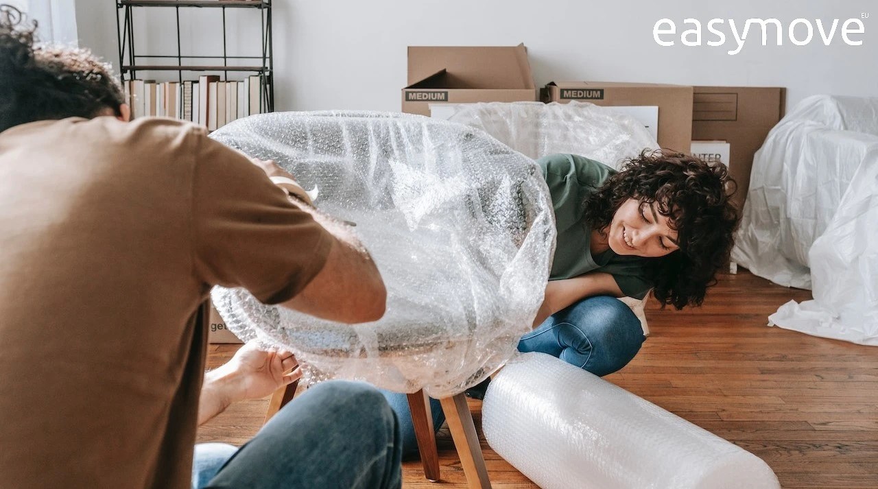 How to Safely Ship Furniture