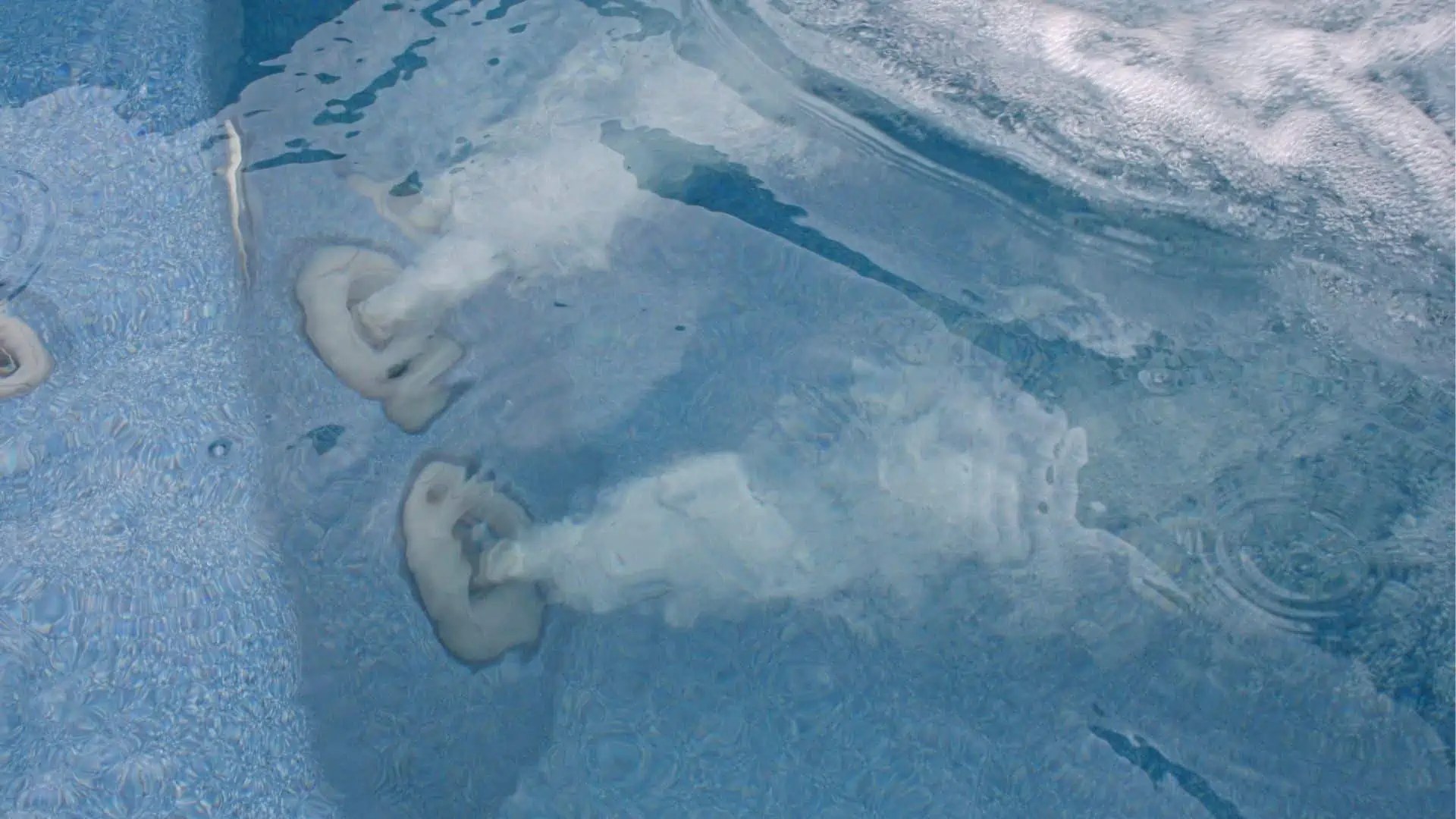 Hot Tubs EasyPoolCleaning